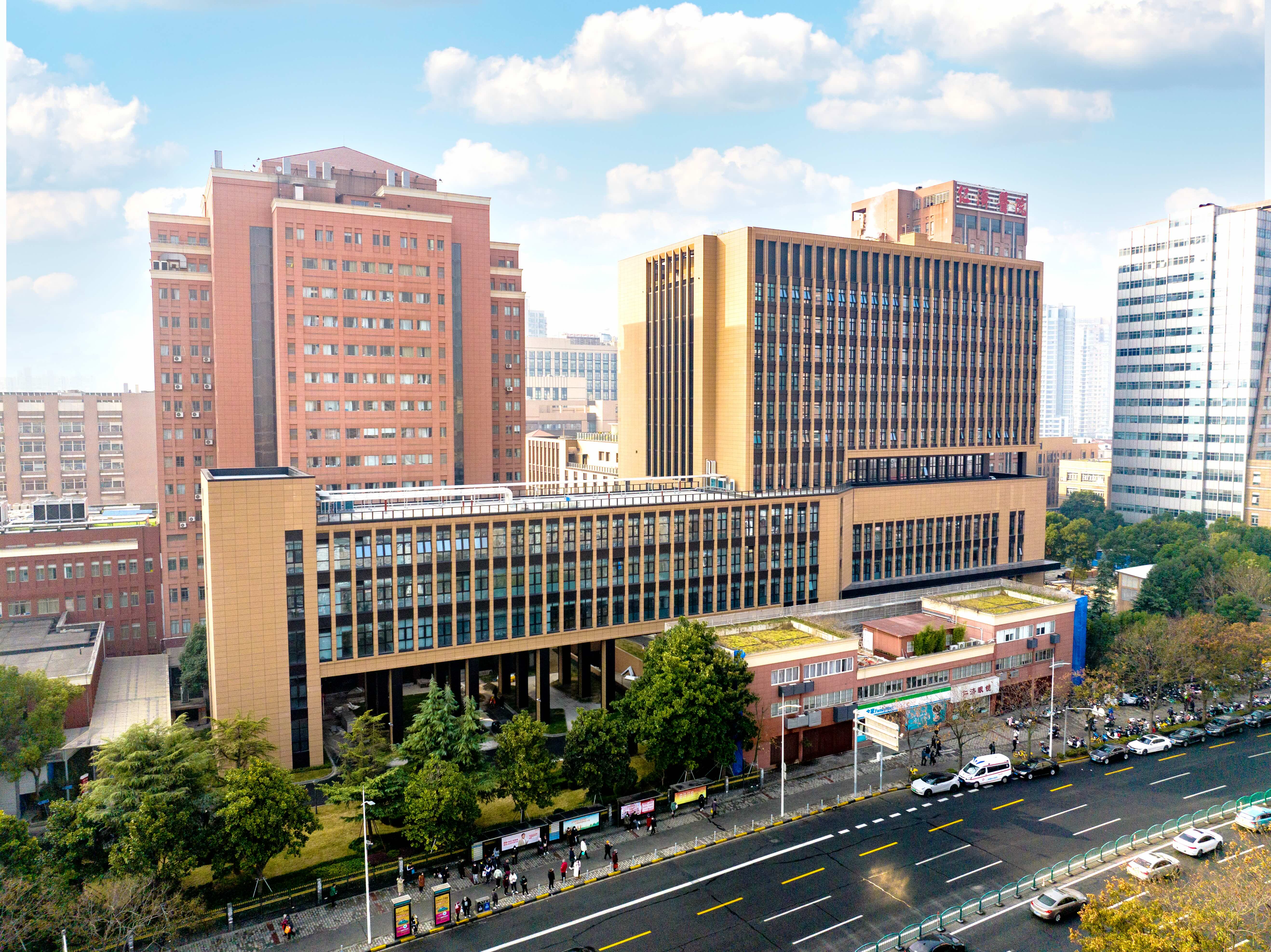 Renji-Krankenhaus, angegliedert an die Medizinische Fakultät der Shanghai Jiao Tong Universität 1